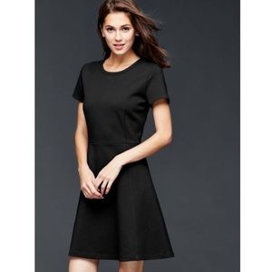 GAP Basic Black Ponte Fit & Flare Dress 8